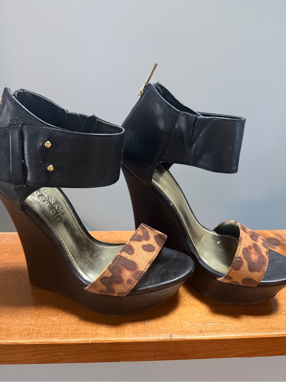 Kendall & Kylie Black Wedge Sandals with Leopard Strap